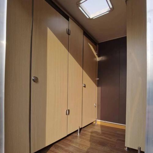 Toilet-Trailer-Inside
